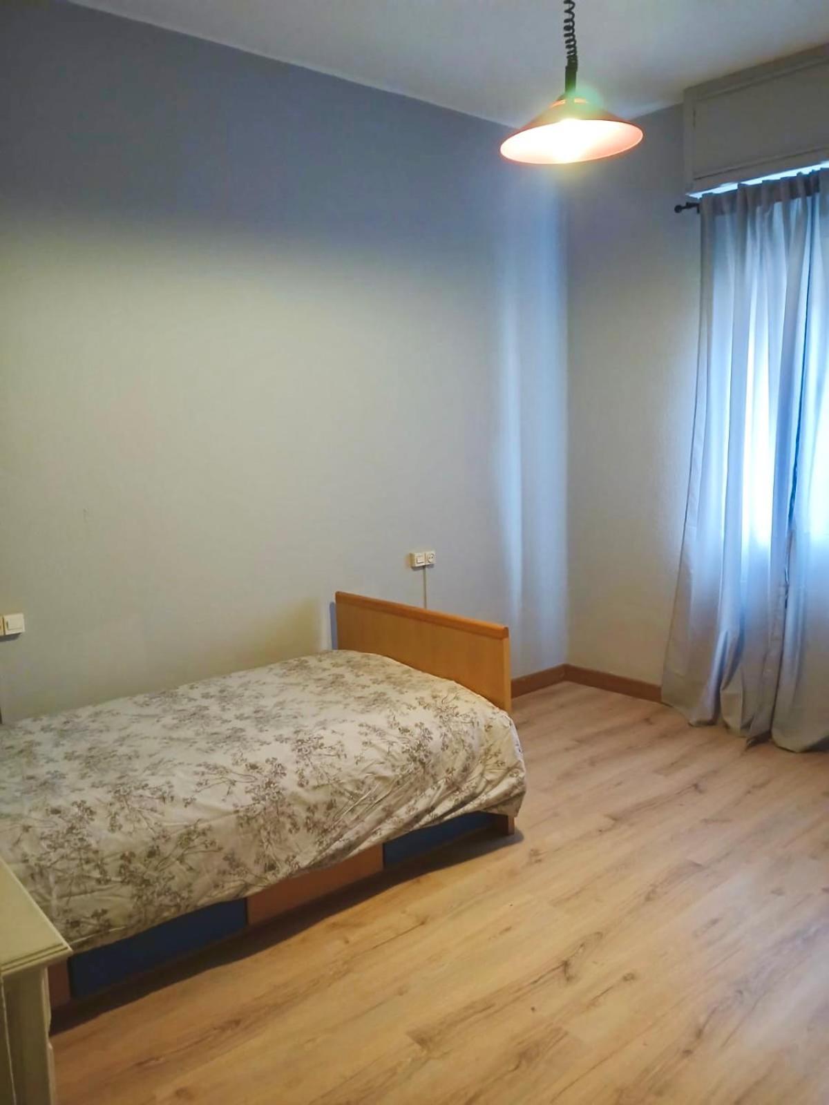 Segundo Antolin Yellow Door Ponferrada Exterior photo